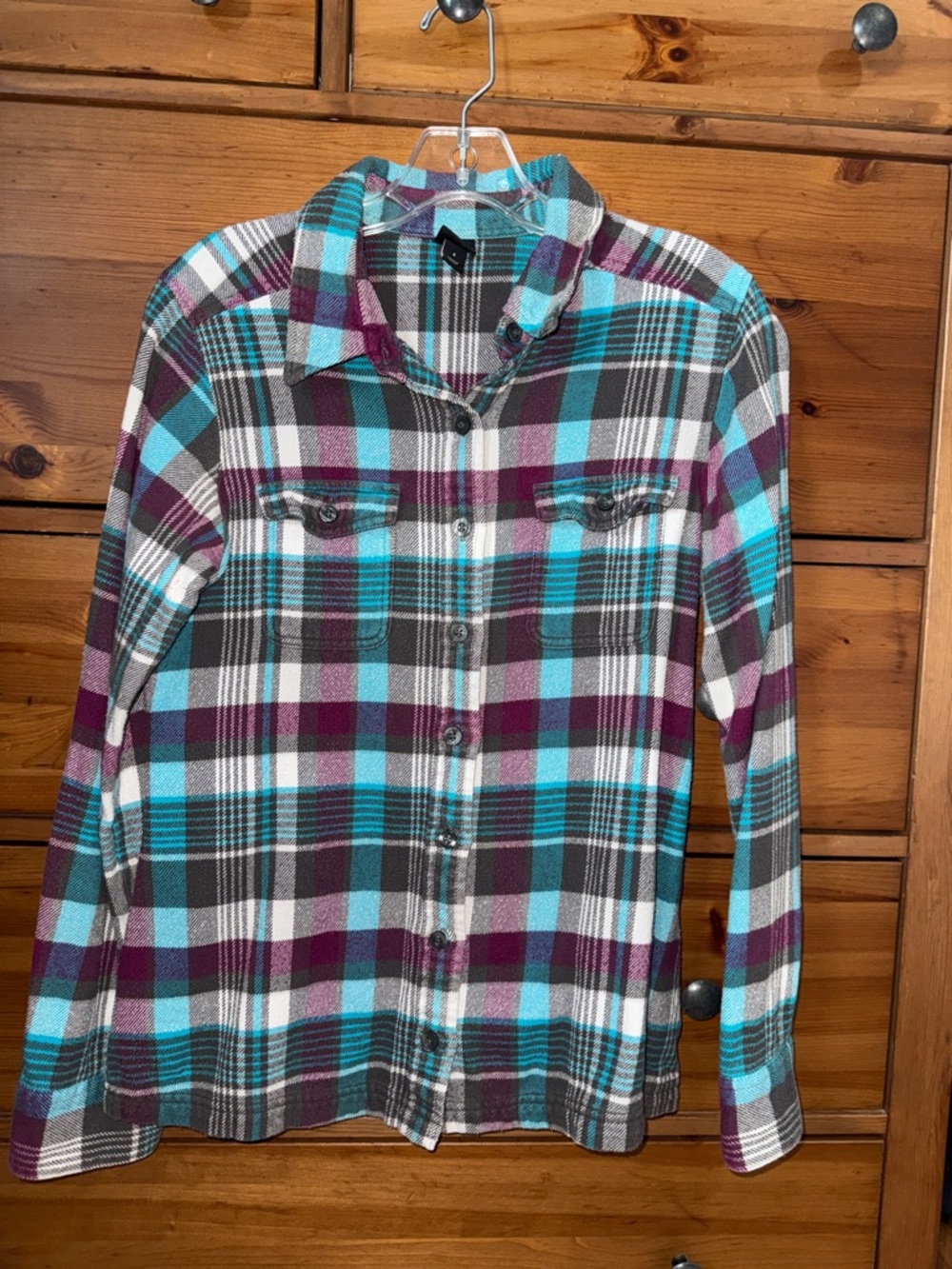 Patagonia Plaid Flannel Shirt in Teal, Burgundy & White size 4